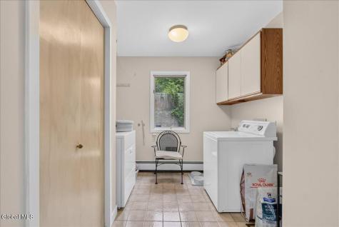 4 Spyglass Hill Menands NY 12204