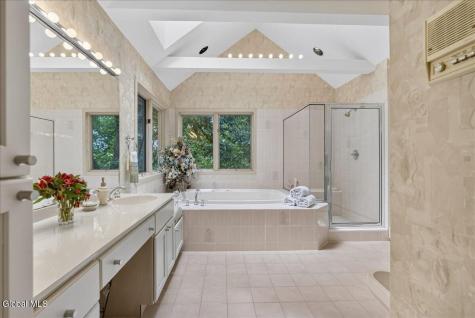 4 Spyglass Hill Menands NY 12204