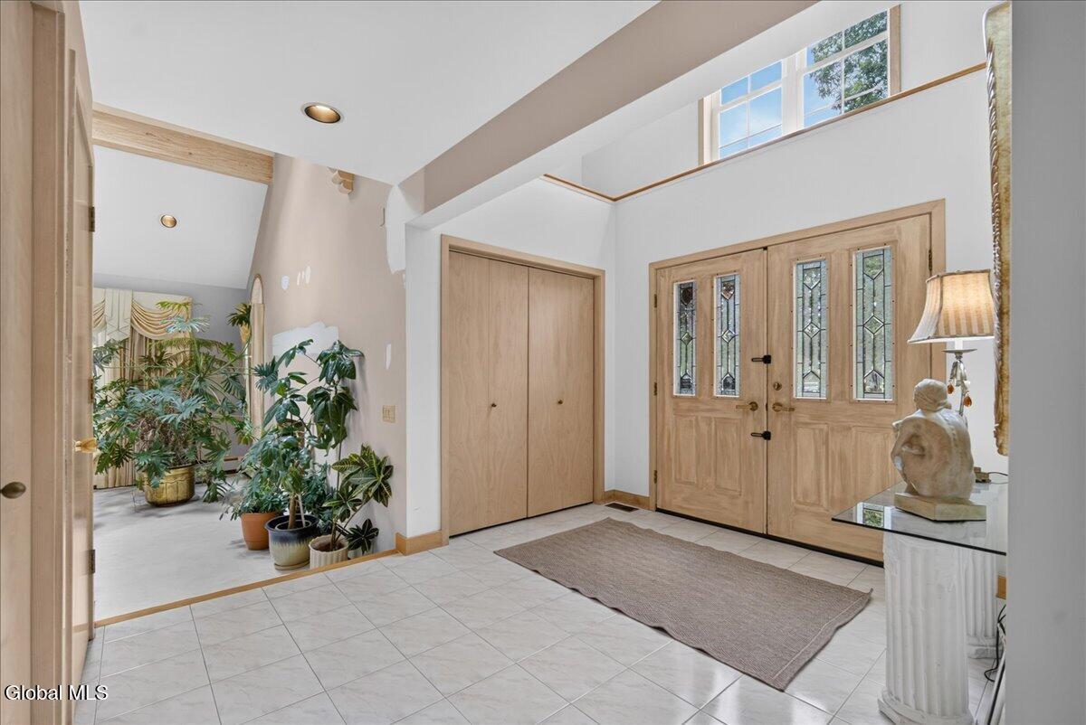 4 Spyglass Hill Menands NY 12204