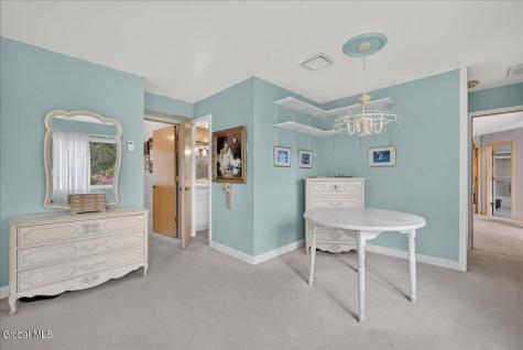 4 Spyglass Hill Menands NY 12204