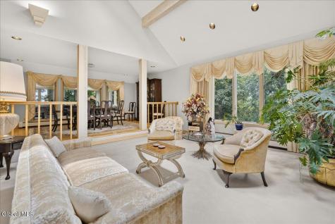 4 Spyglass Hill Menands NY 12204