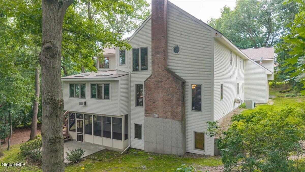 4 Spyglass Hill Menands NY 12204