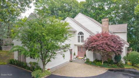 4 Spyglass Hill Menands NY 12204