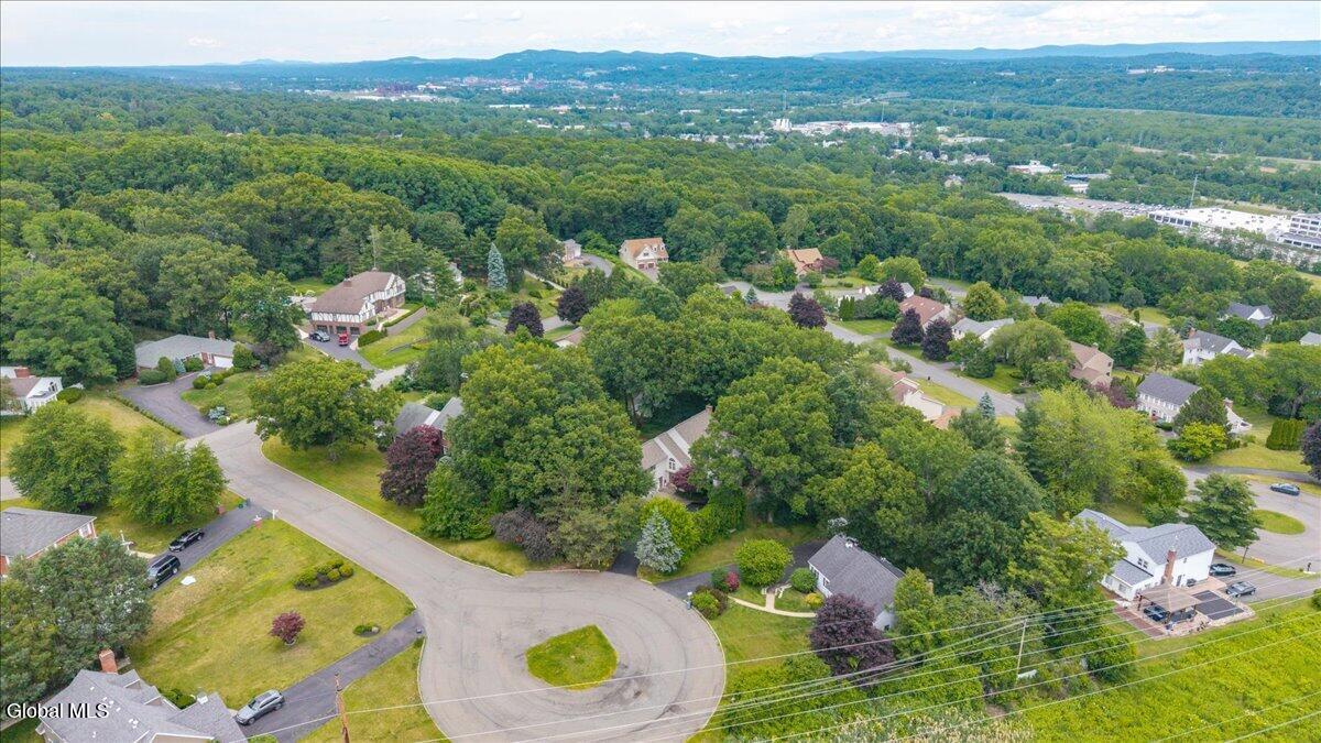 4 Spyglass Hill Menands NY 12204