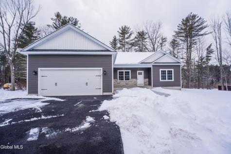 18 Wolfe Road Queensbury NY 12804