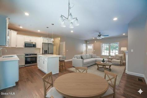 18 Wolfe Road Queensbury NY 12804