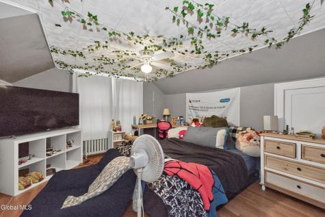 3492 Rosendale Road Niskayuna NY 12309
