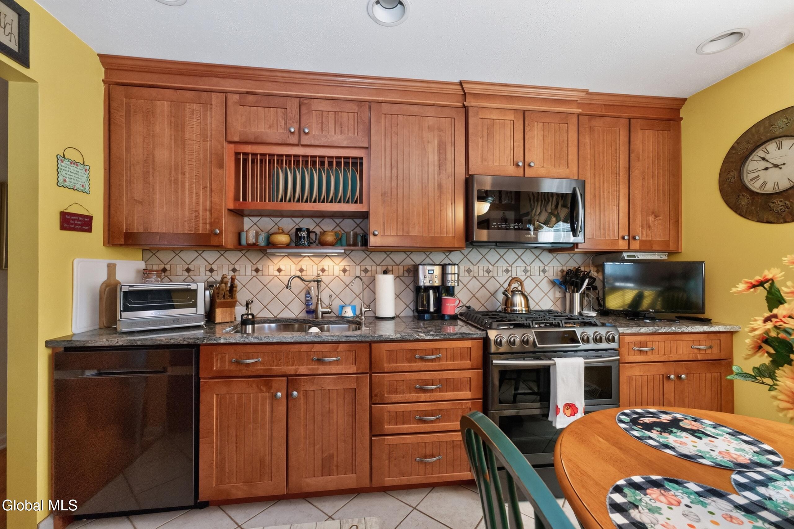 144 Stonington Hill Road Voorheesville NY 12186