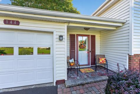 144 Stonington Hill Road Voorheesville NY 12186