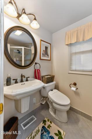 144 Stonington Hill Road Voorheesville NY 12186