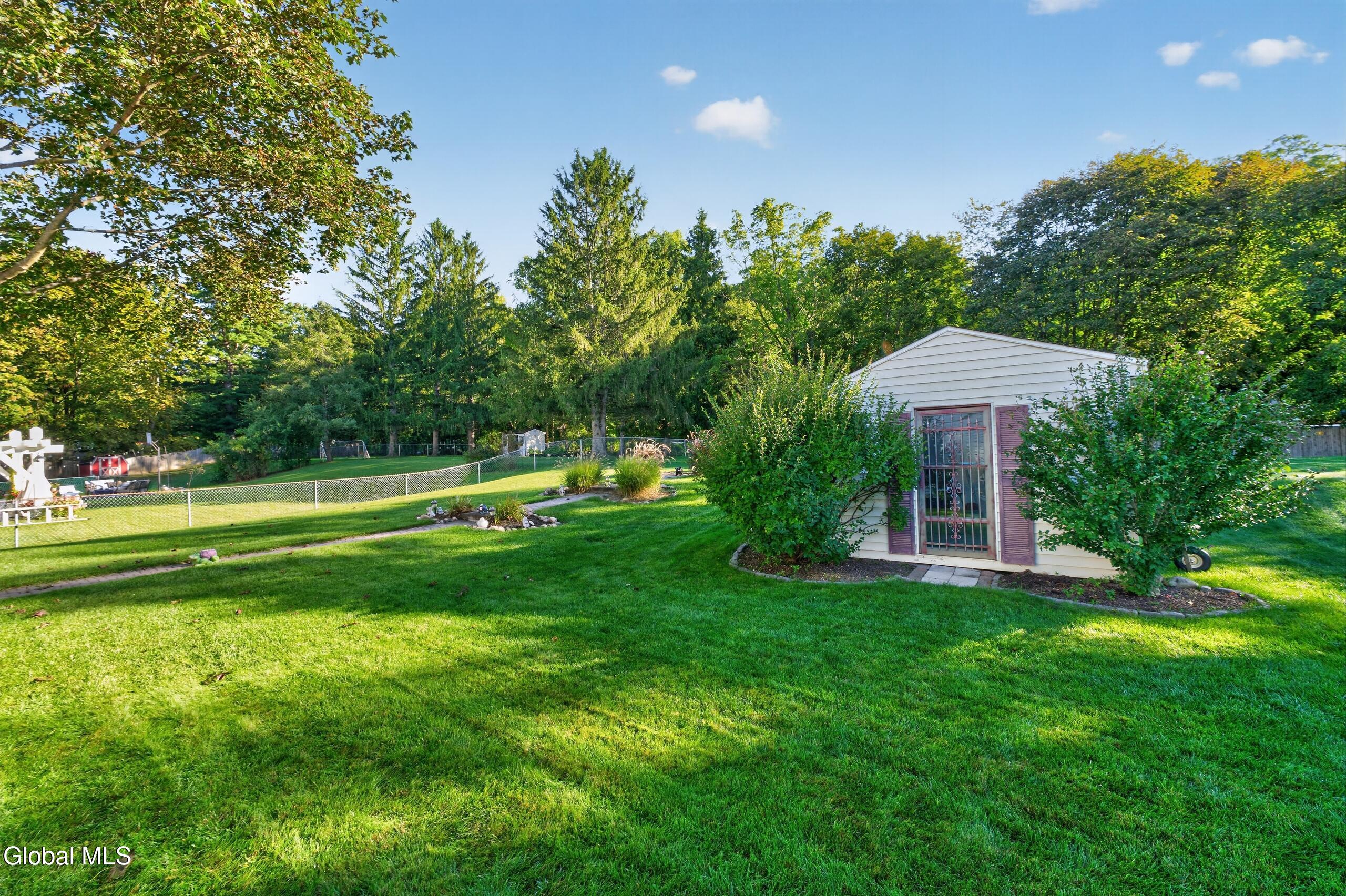 144 Stonington Hill Road Voorheesville NY 12186