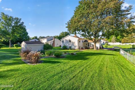 144 Stonington Hill Road Voorheesville NY 12186