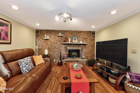 144 Stonington Hill Road Voorheesville NY 12186