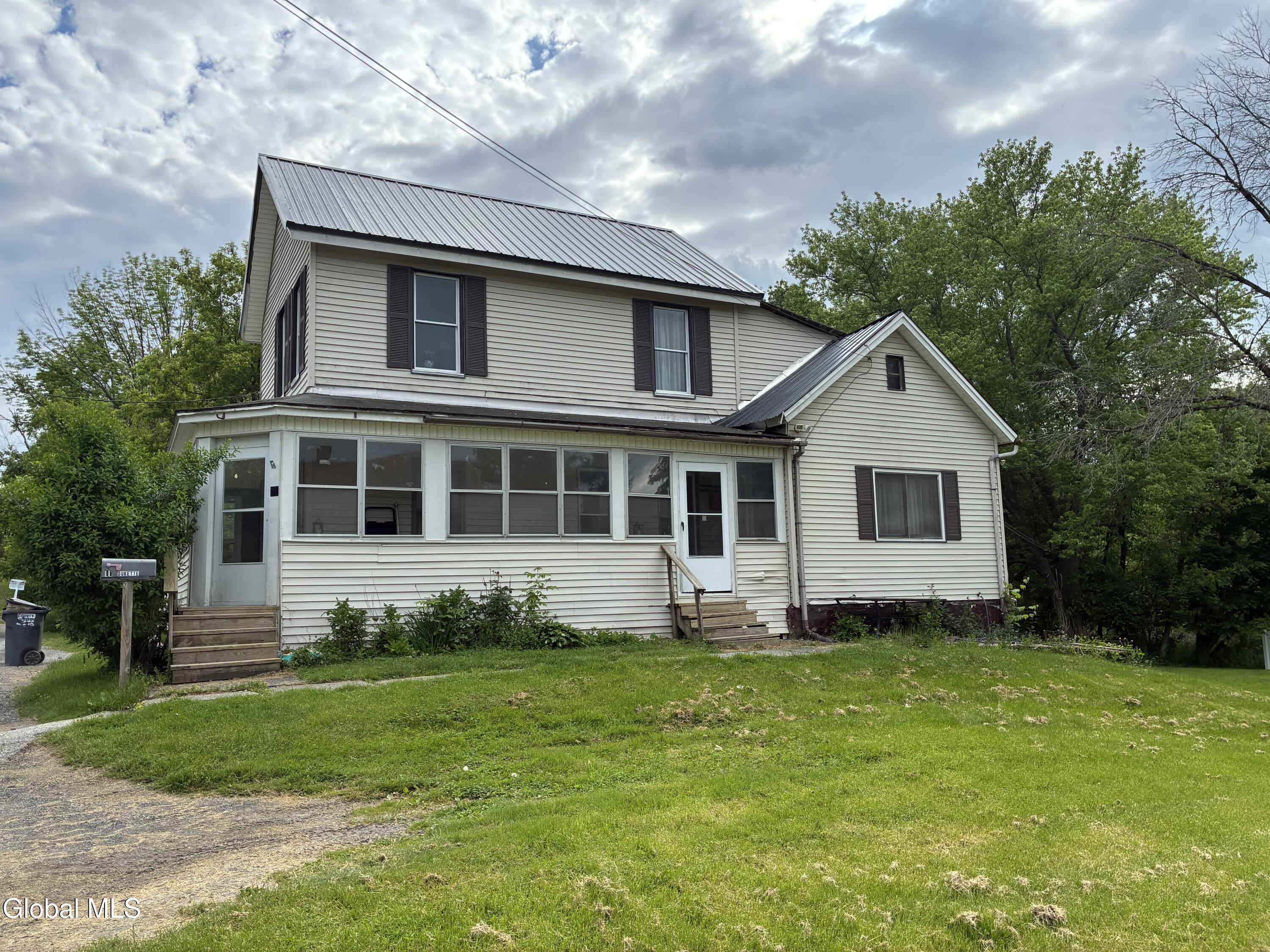 11 Madison Street Hoosick Falls NY 12090