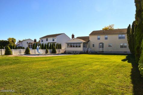 15 Delta Boulevard Colonie NY 12047