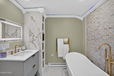 4 Dunsbach Road Halfmoon NY 12065