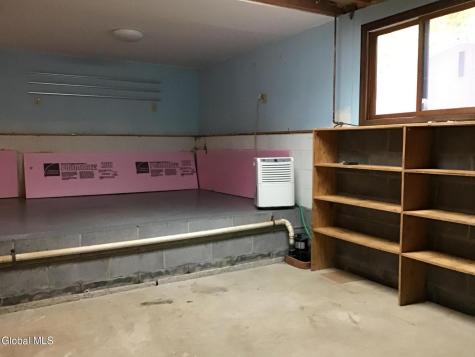 9 Laurel Drive Loudonville NY 12211