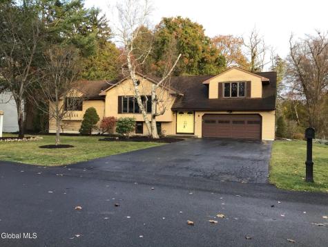9 Laurel Drive Loudonville NY 12211