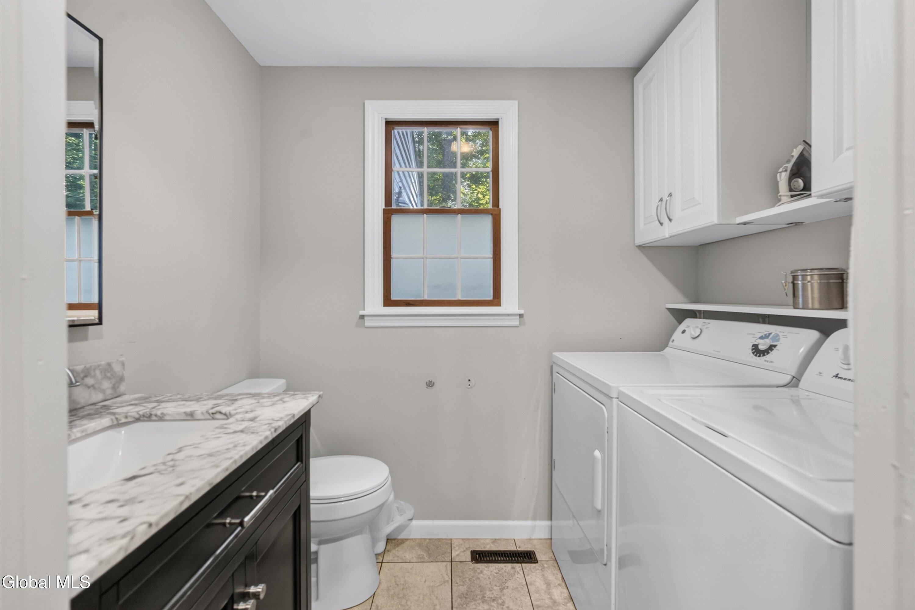 10 Carefree Lane Wilton NY 12831