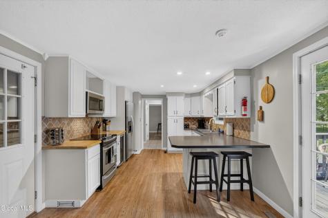 10 Carefree Lane Wilton NY 12831