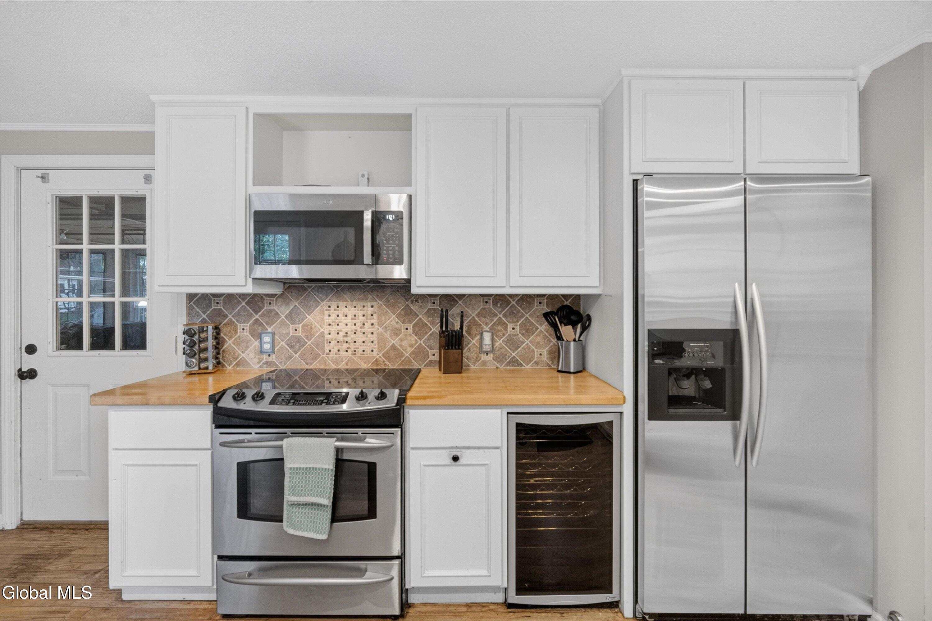 10 Carefree Lane Wilton NY 12831