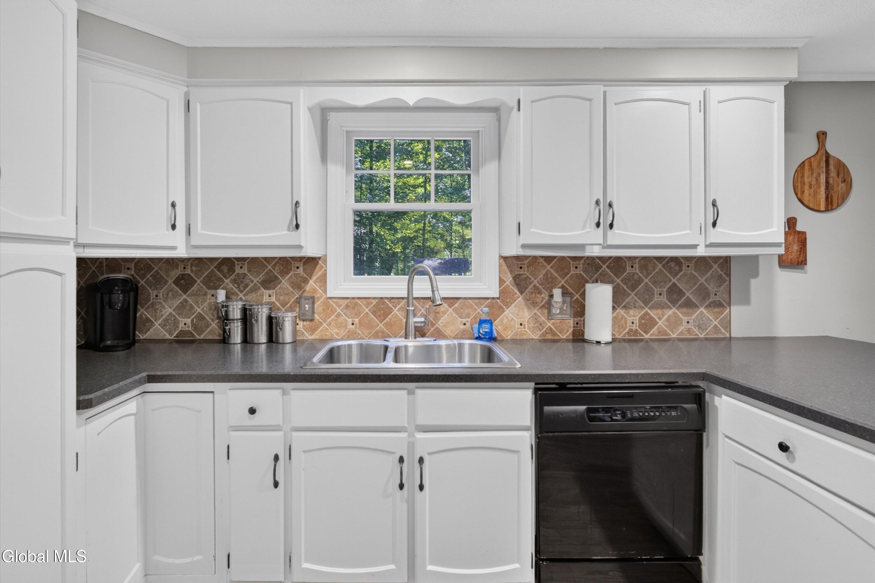 10 Carefree Lane Wilton NY 12831