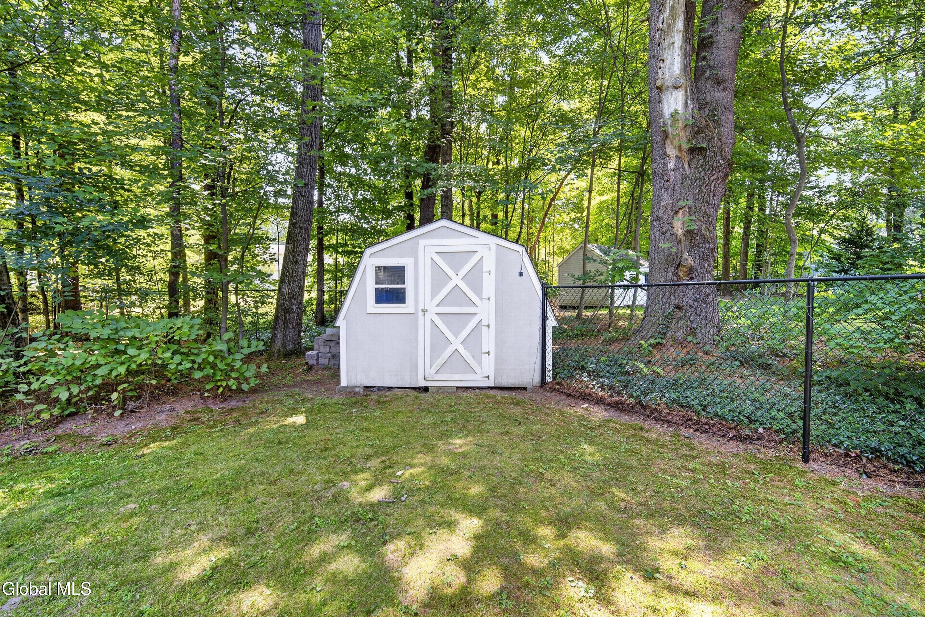 10 Carefree Lane Wilton NY 12831
