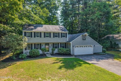 10 Carefree Lane Wilton NY 12831