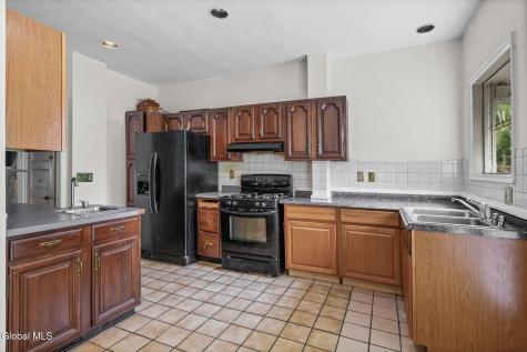 62 Grove Avenue Albany NY 12208