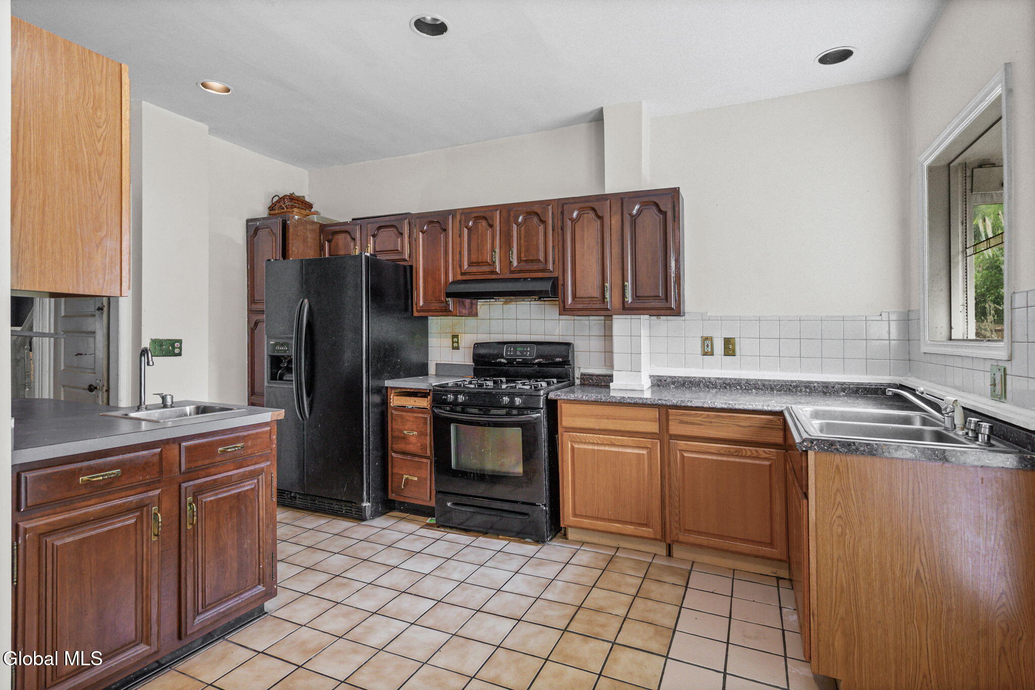 62 Grove Avenue Albany NY 12208