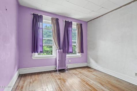 62 Grove Avenue Albany NY 12208