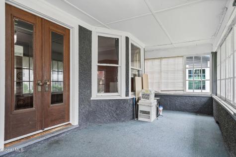 62 Grove Avenue Albany NY 12208