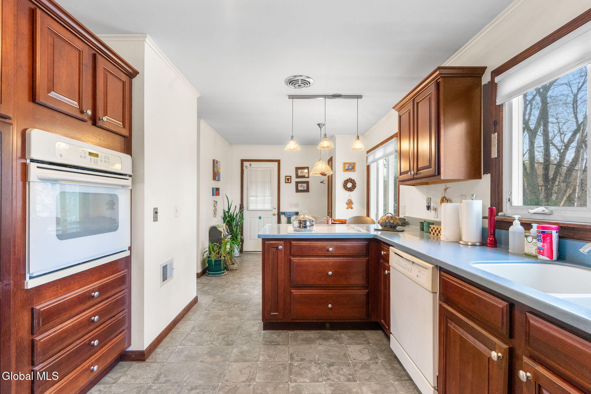 26 Crescent Terrace Wynantskill NY 12198