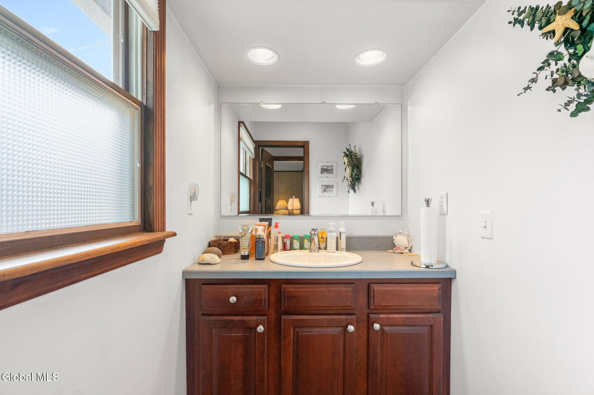 26 Crescent Terrace Wynantskill NY 12198