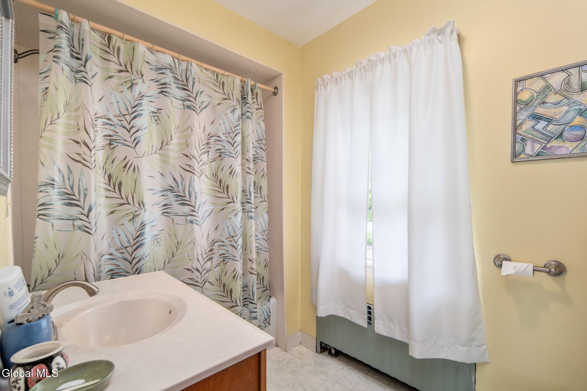 12 Central Avenue Ravena NY 12143