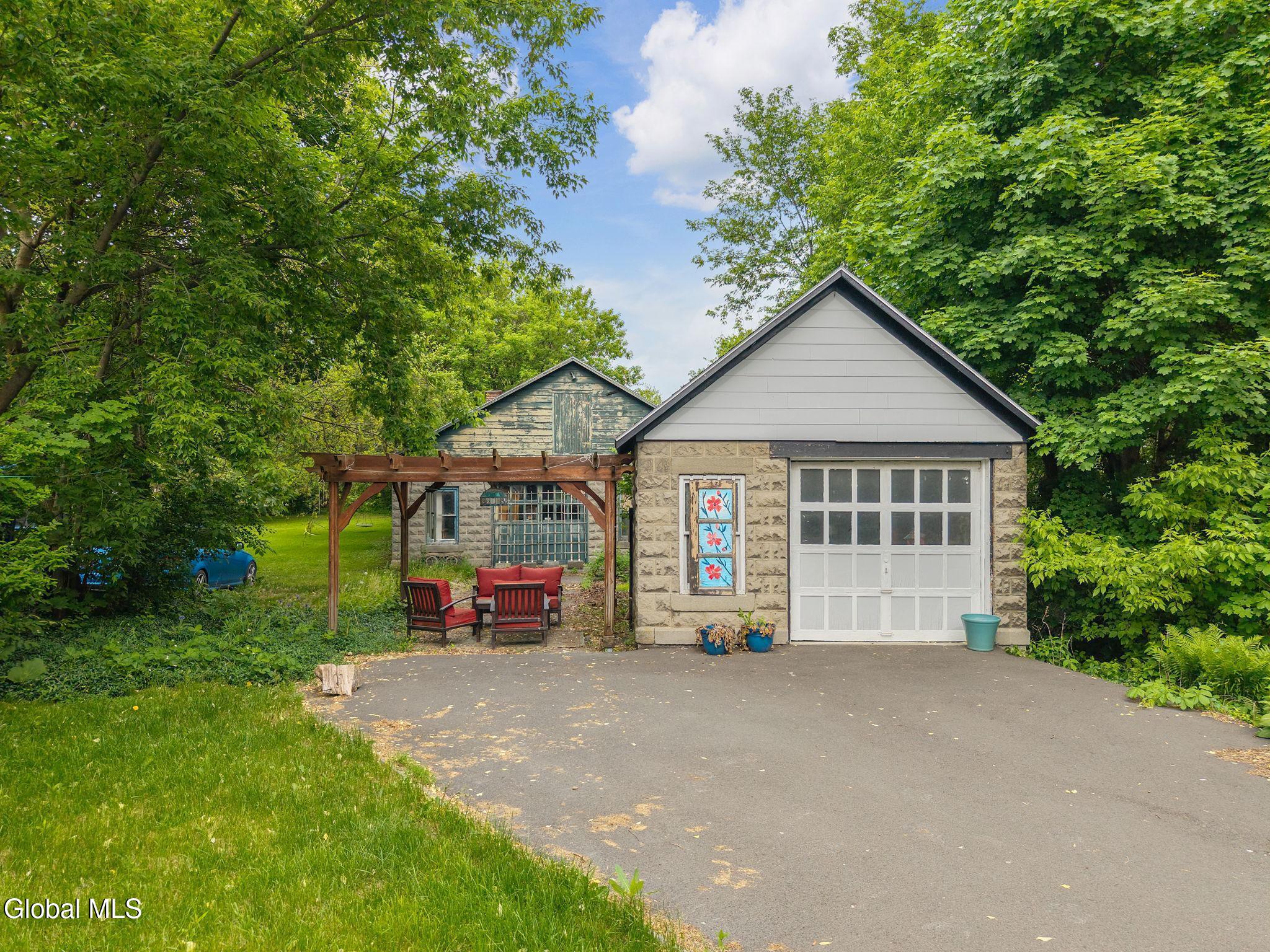 12 Central Avenue Ravena NY 12143