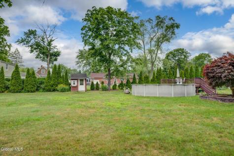 221 Schoolhouse Road Guilderland NY 12203