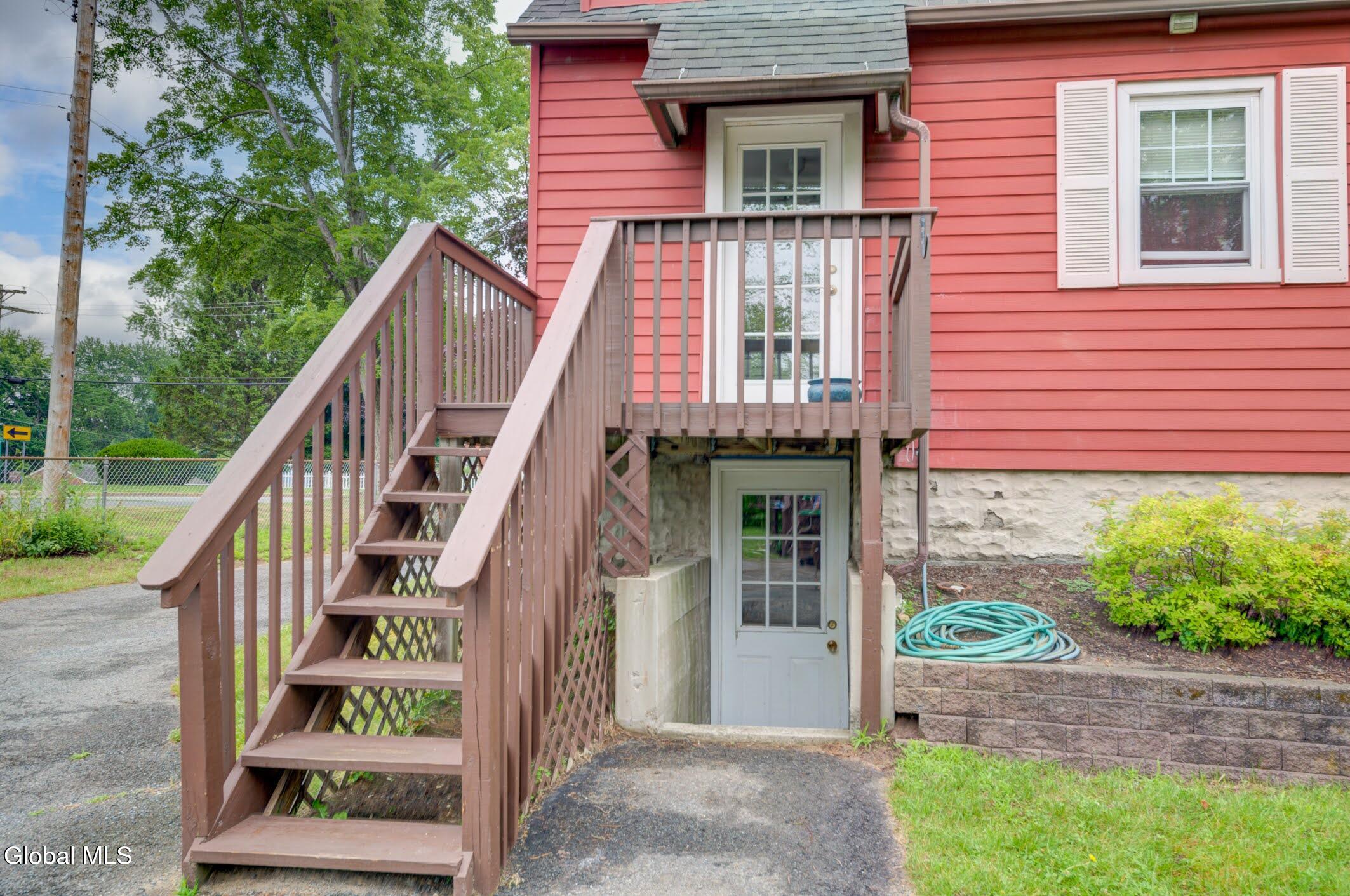221 Schoolhouse Road Guilderland NY 12203