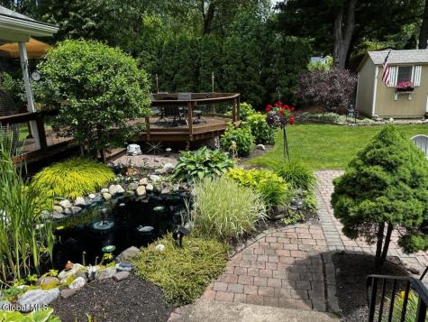 919 Londonderry Court Schenectady NY 12309