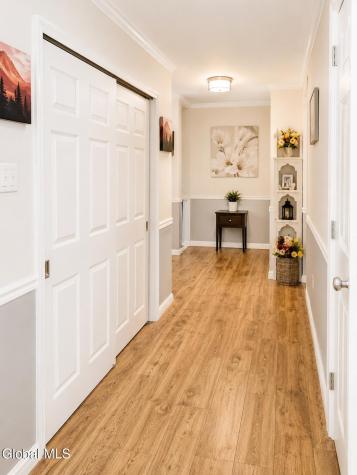 919 Londonderry Court Schenectady NY 12309
