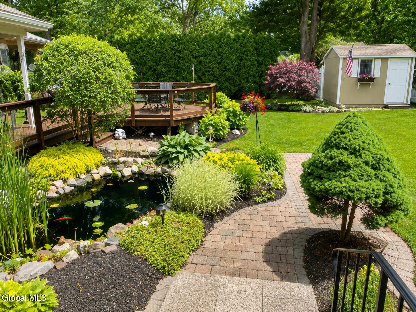 919 Londonderry Court Schenectady NY 12309