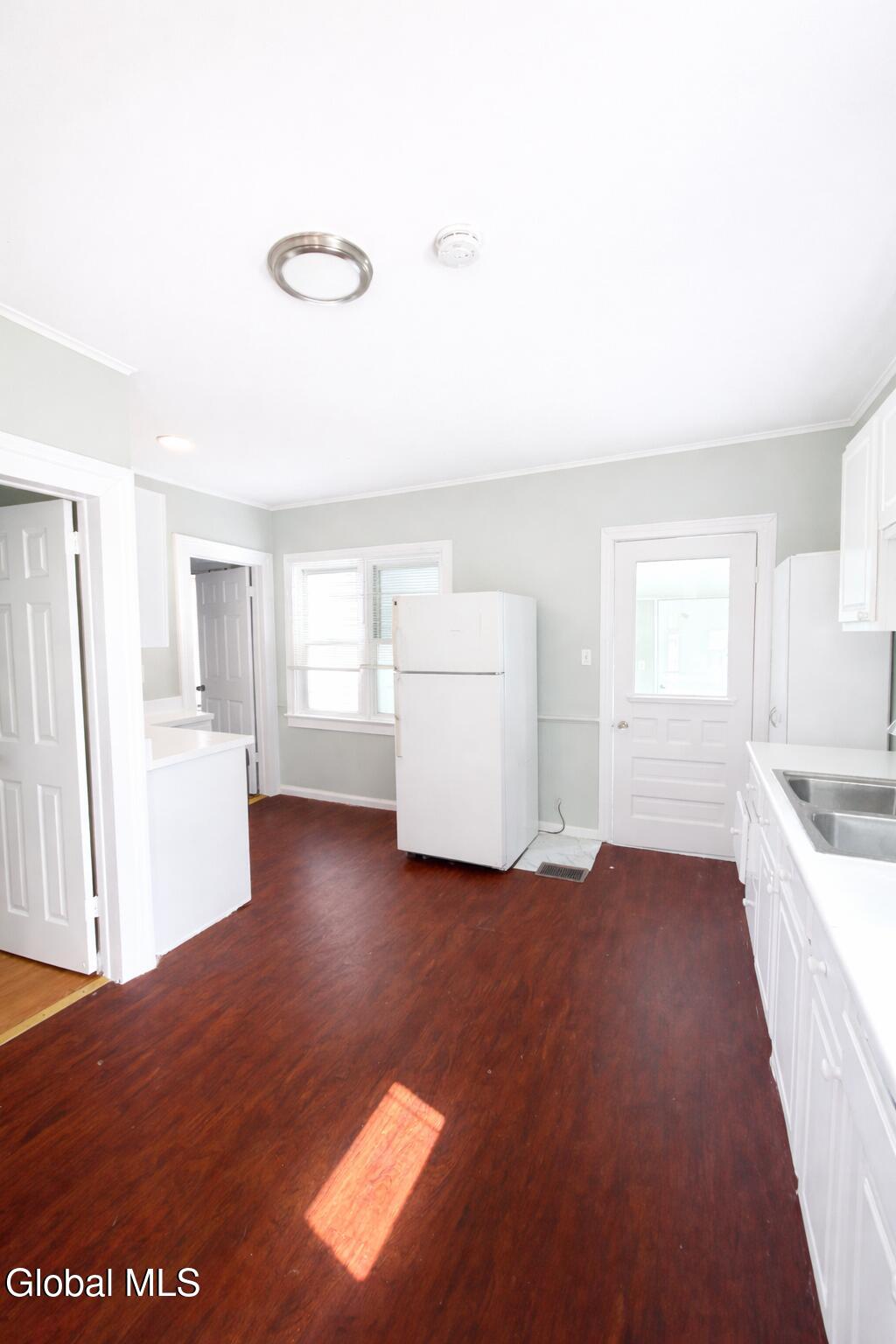 28 Lancaster Street Cohoes NY 12047
