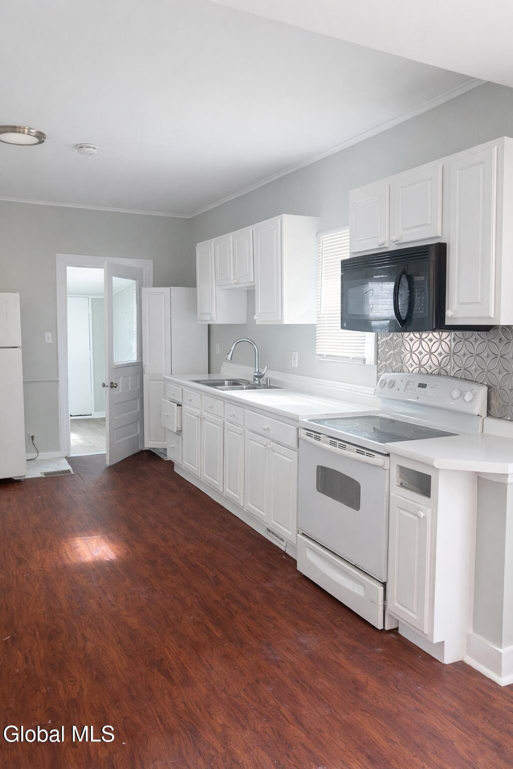 28 Lancaster Street Cohoes NY 12047