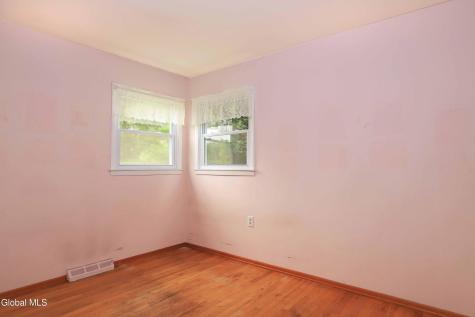 314 Jeanette Drive Schenectady NY 12306