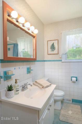 314 Jeanette Drive Schenectady NY 12306
