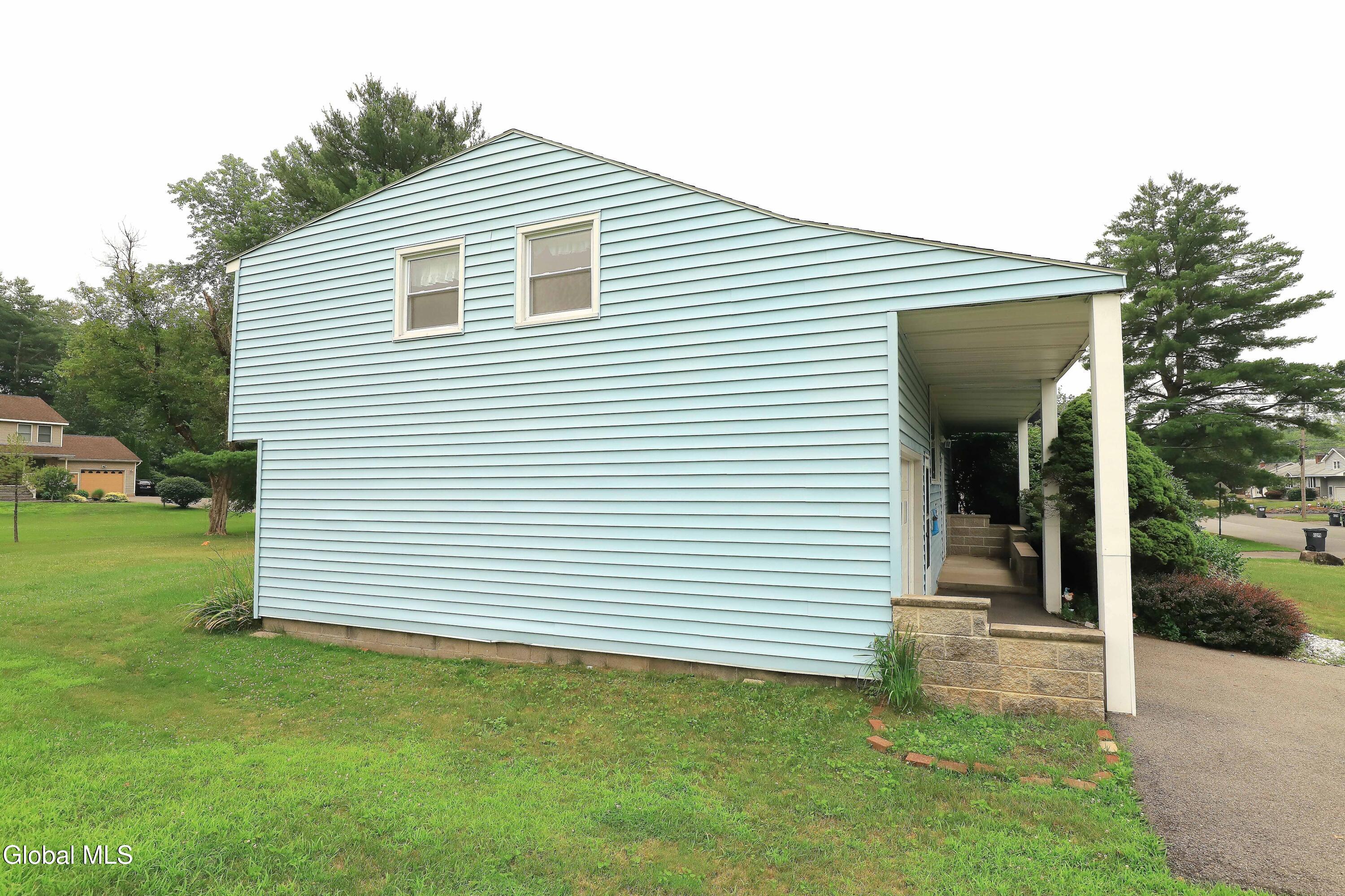 314 Jeanette Drive Schenectady NY 12306
