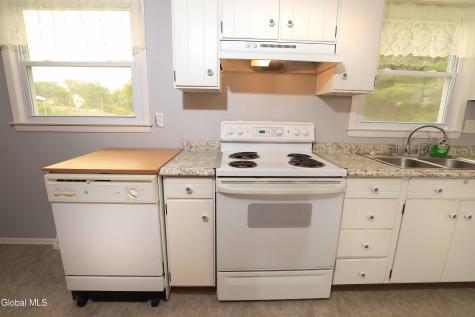 314 Jeanette Drive Schenectady NY 12306