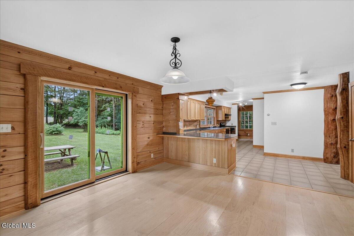 2274 Touareuna Road Amsterdam NY 12010