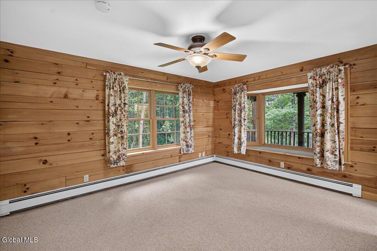 2274 Touareuna Road Amsterdam NY 12010