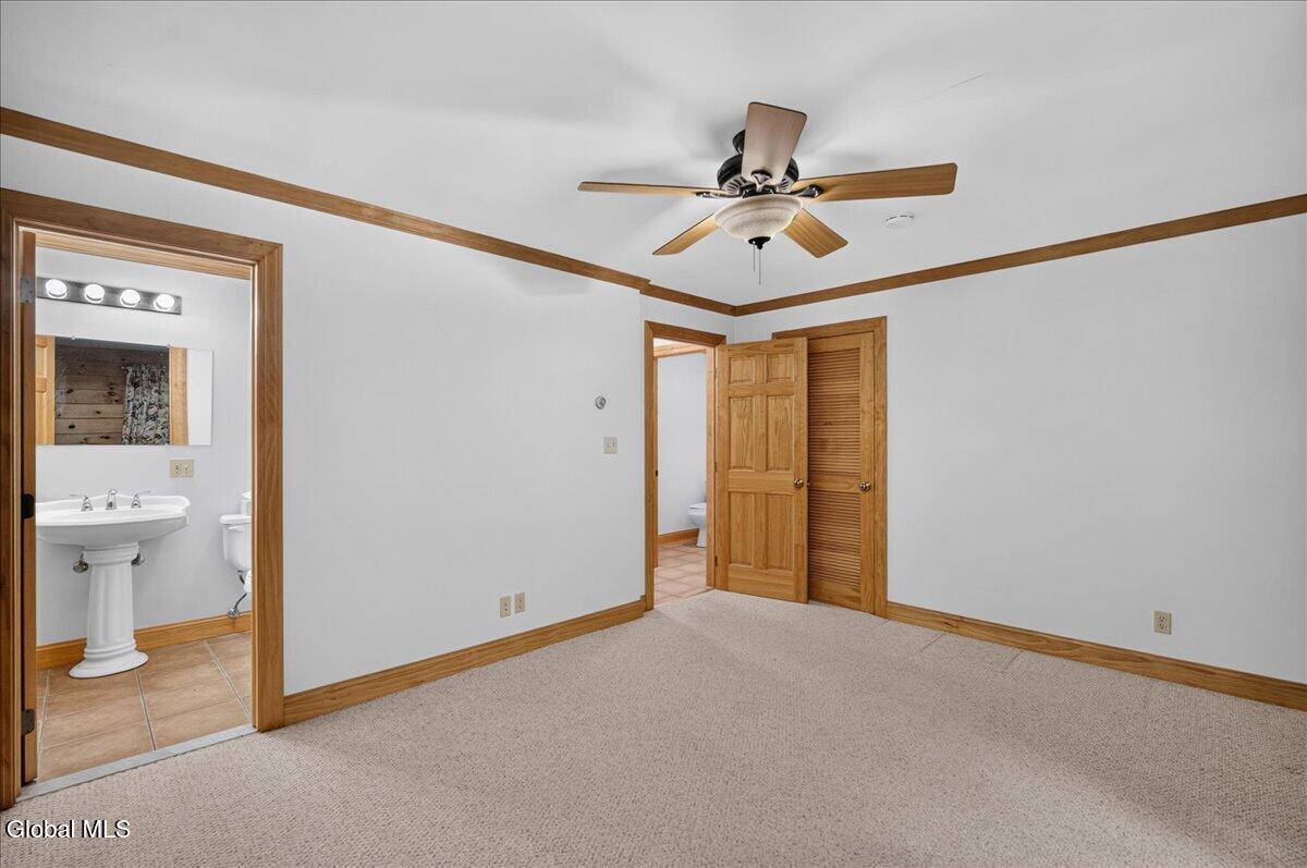 2274 Touareuna Road Amsterdam NY 12010